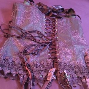 Frederick’s of Hollywood purple corset sz 34